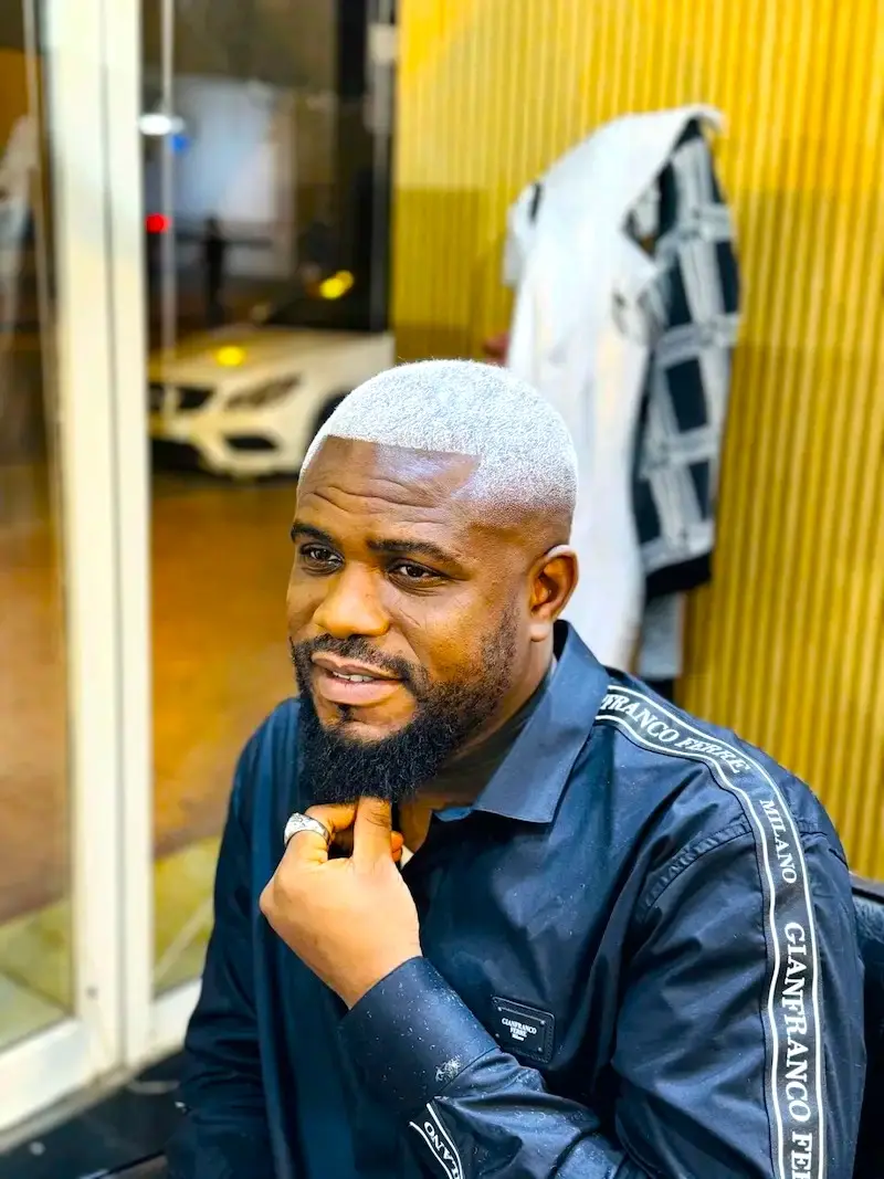 Beard service mobile placeholder 3